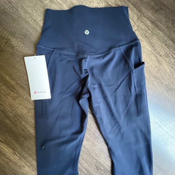 Lululemon align HR paint 25 pocket size for color TRNV - Picture 3 of 4